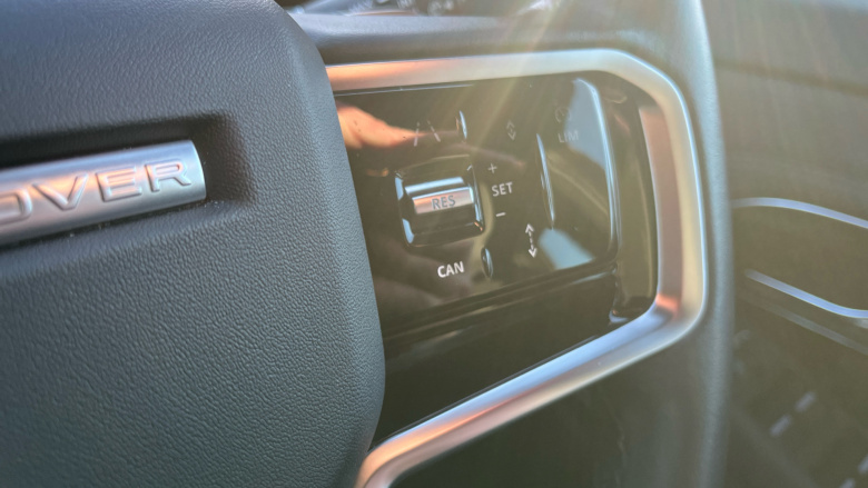 Land Rover Range Rover Evoque 1.5 P300e R-Dynamic SE 5dr Auto Hatchback